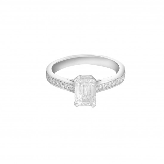 Emerald Cut Solitaire 